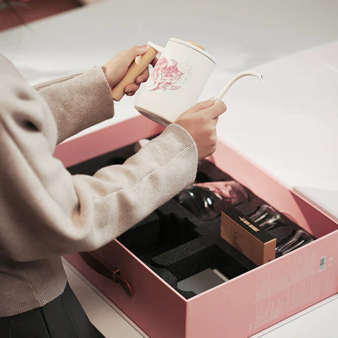 MHW-3BOMBER Flipped Pour Over Gift Box