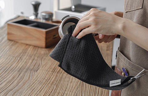 Mhw-3Bomber Hanging Ring Towel 30x25cm - Black